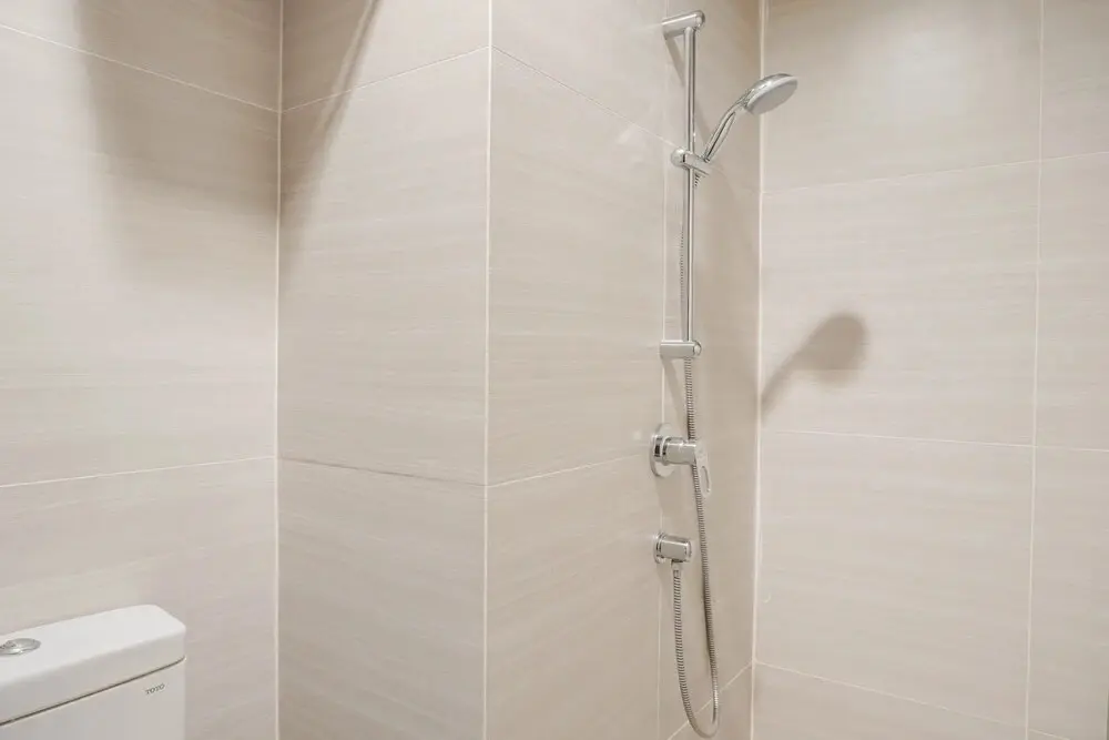 Джакарта: Luxurious 2BR at West Vista Apartment