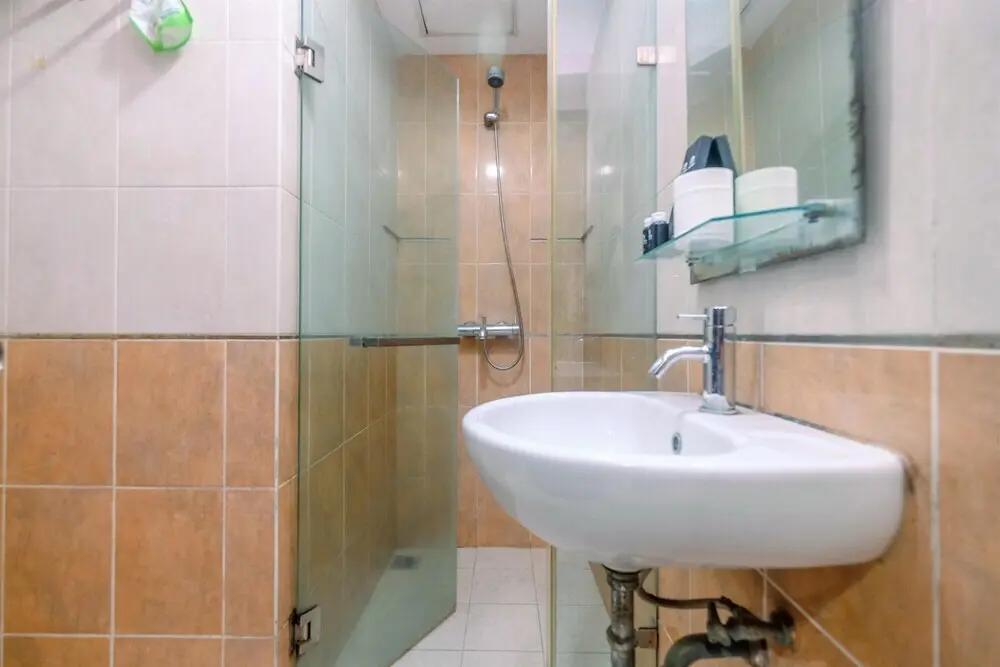 Джакарта: Cozy and Simply Studio at Tamansari Sudirman Apartment