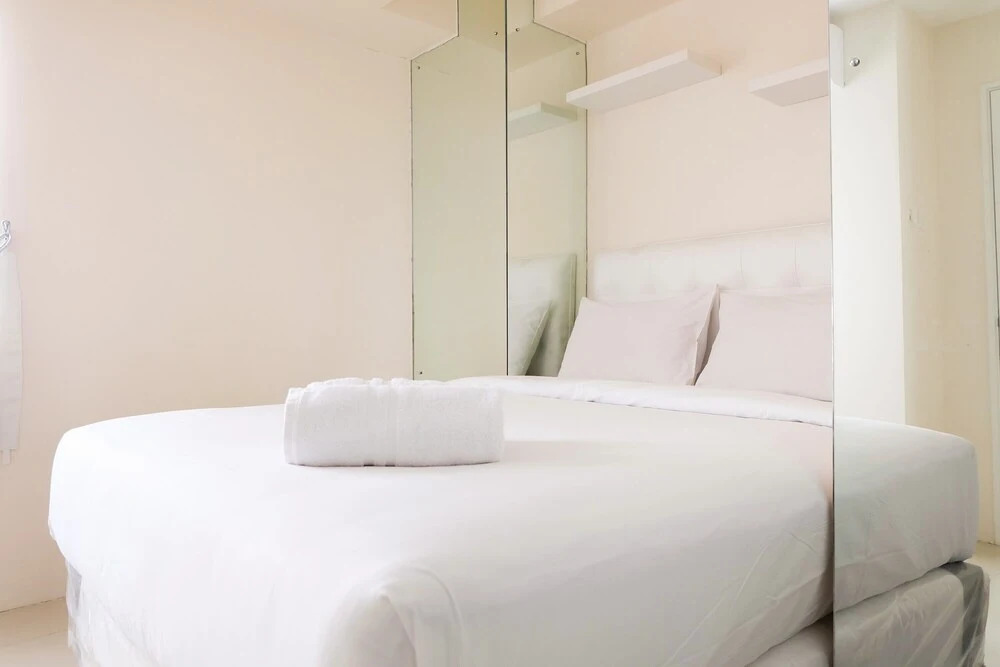Джакарта: Comfort 2BR at Bassura City Cipinang Apartment