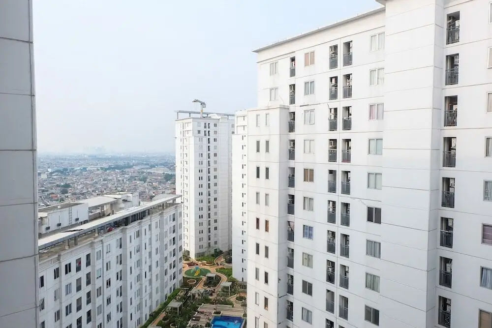 Comfort 2BR at Bassura City Cipinang Apartment — фото 1