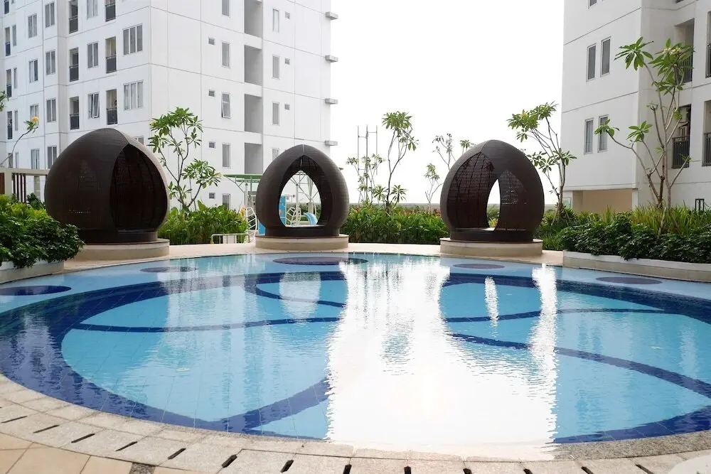 Джакарта: Comfort 2BR at Bassura City Cipinang Apartment