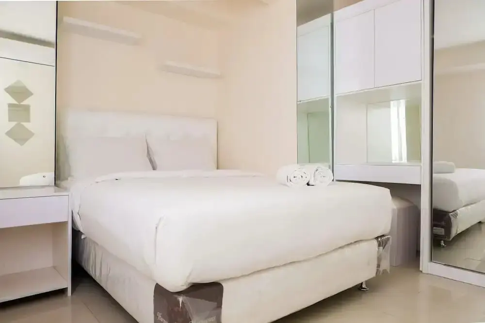 Джакарта: Comfort 2BR at Bassura City Cipinang Apartment