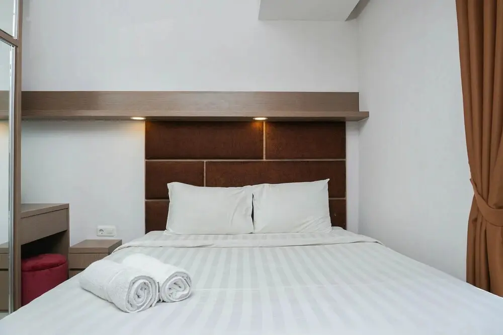 Джакарта: New Furnished Studio West Vista Apartment near Puri Indah
