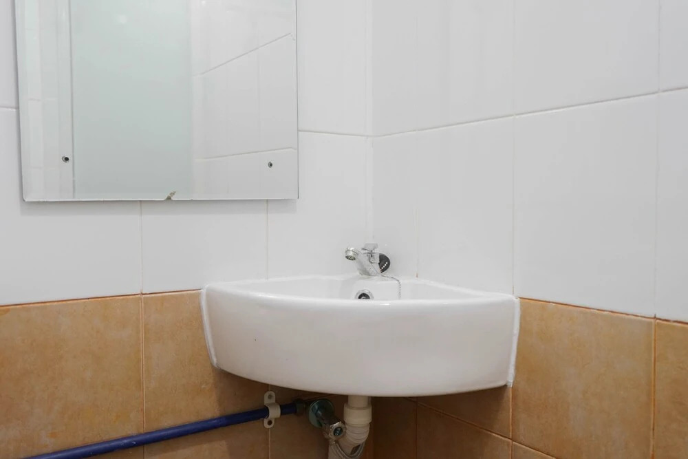 Джакарта: Best Furnished 2BR Mall Access at Green Pramuka Apartment