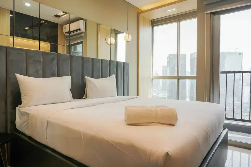 Great Location Studio at The Newton Ciputra World 2 Apartment — фото 1