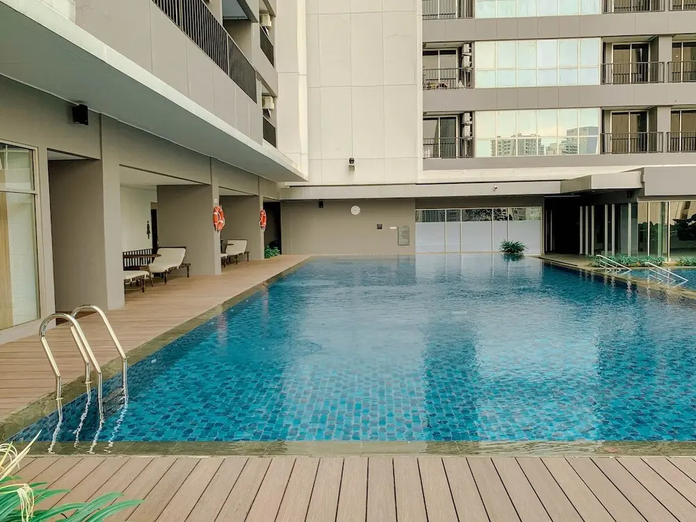 Джакарта: Great Location Studio at The Newton Ciputra World 2 Apartment