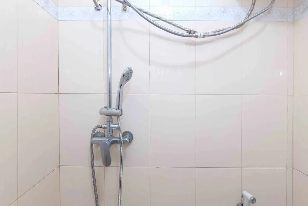 Джакарта: Comfort and Simple 2BR at Pakubuwono Terrace Apartment