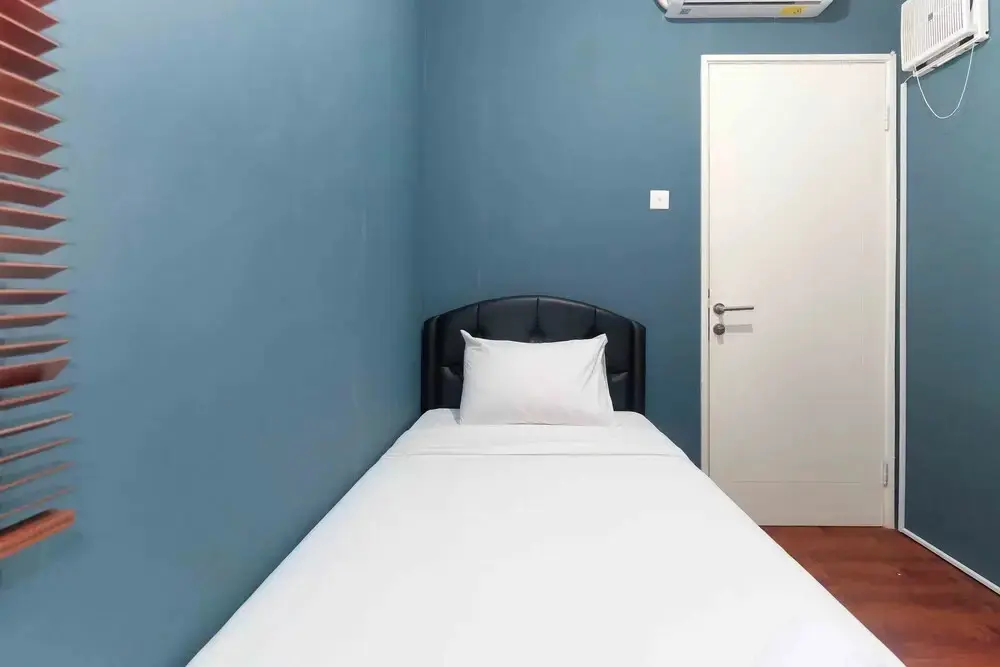 Джакарта: Comfort and Simple 2BR at Pakubuwono Terrace Apartment