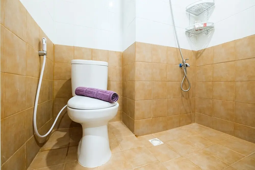 Джакарта: 2BR Green Pramuka City Apartment Direct Access to Mall