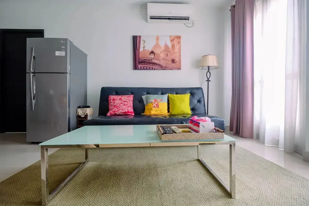 Джакарта: Cozy 2BR Apartment with Sofa Bed at Tamansari Semanggi