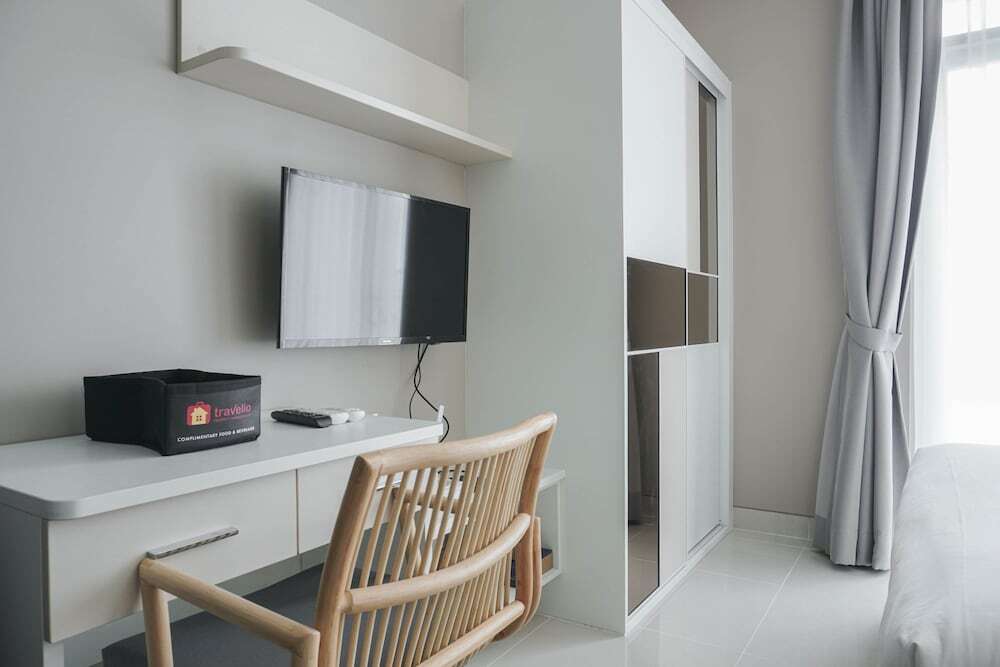 Джакарта: Modern And Comfort Studio At Ciputra International Apartment