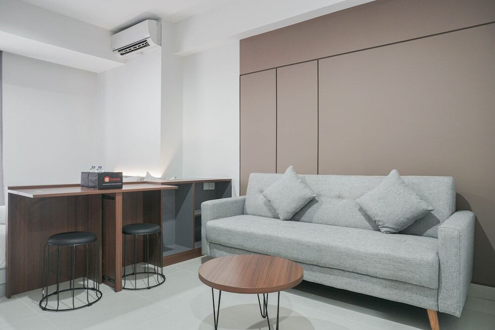 Джакарта: Premium 1Br West Vista Apartment With Pool View