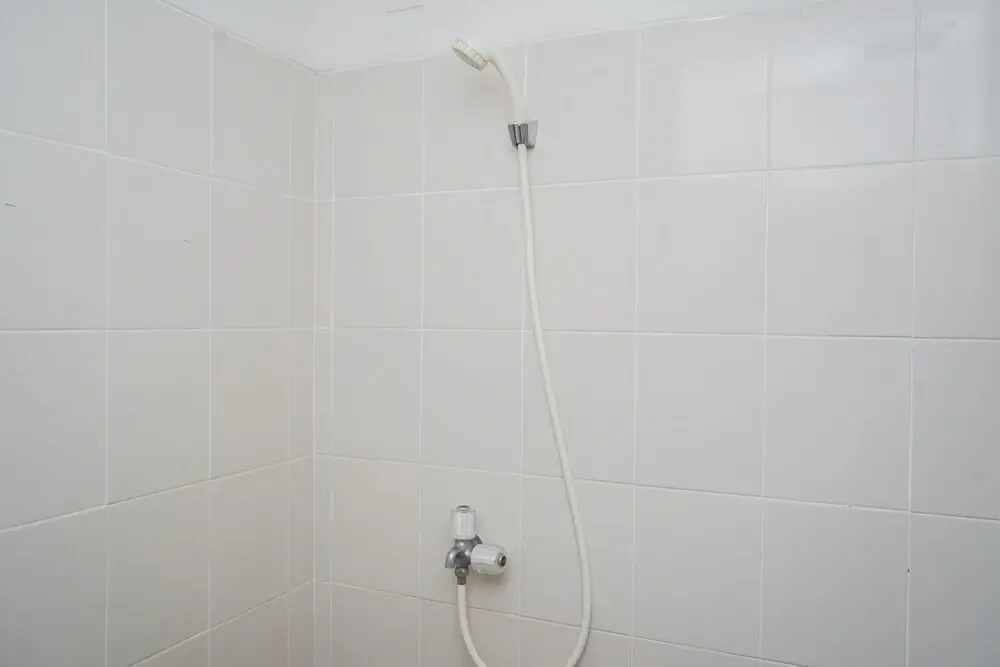 Южный Тангеранг: Great Deal Studio Room At Serpong Greenview Apartment