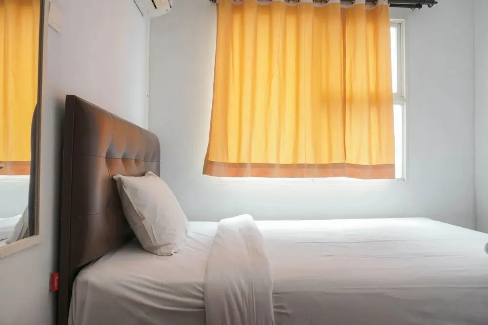 Джакарта: Comfort Living 2Br At Belmont Residence Puri Apartment