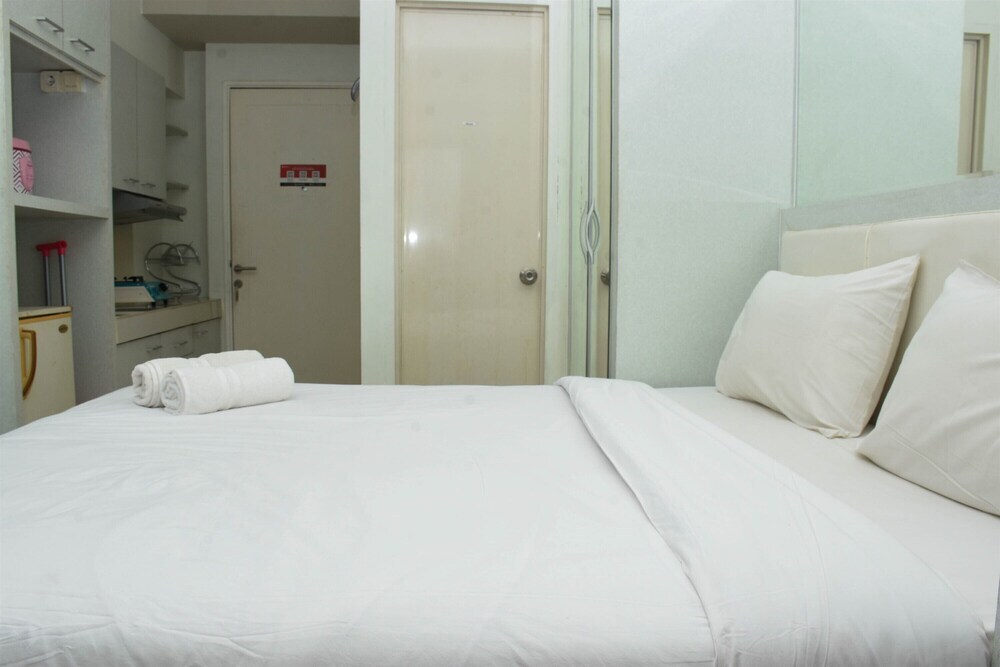 Good Deal Studio Room At Pakubuwono Terrace Apartment — фото 1