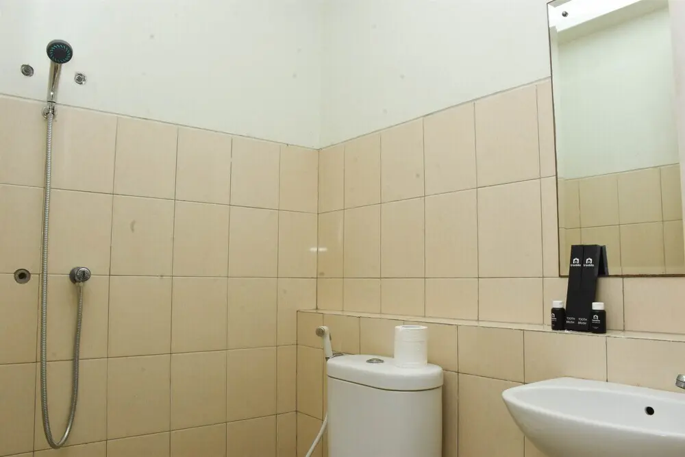 Джакарта: Good Deal Studio Room At Pakubuwono Terrace Apartment