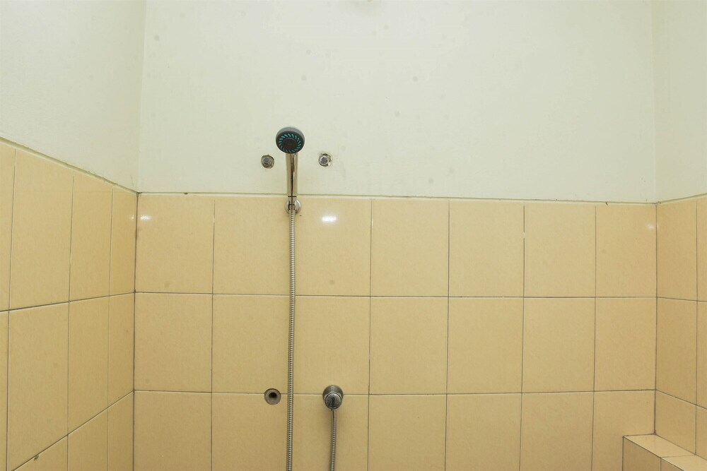 Джакарта: Good Deal Studio Room At Pakubuwono Terrace Apartment