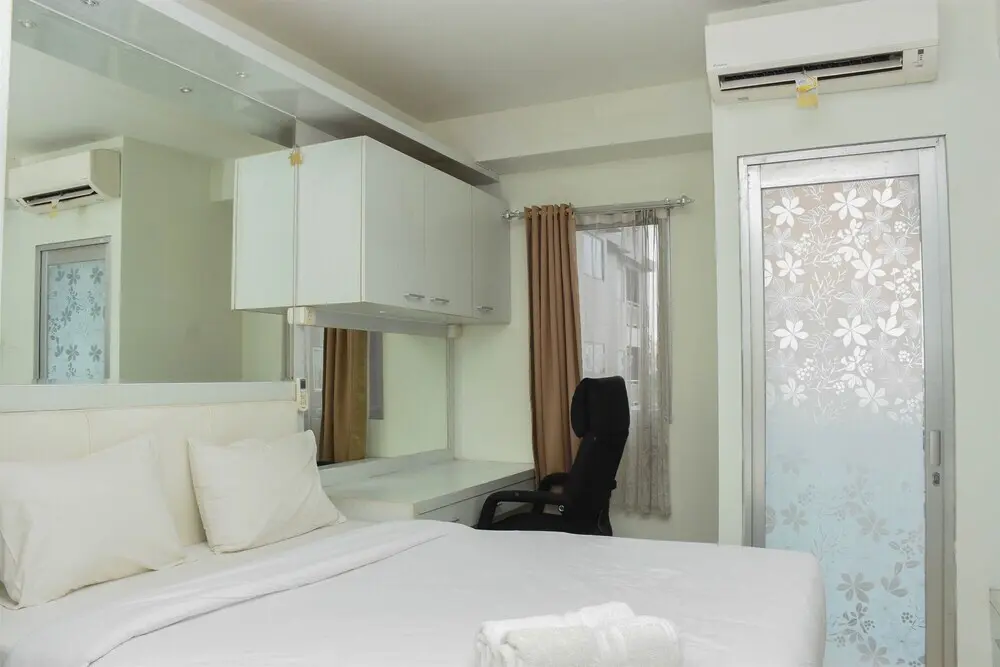 Джакарта: Good Deal Studio Room At Pakubuwono Terrace Apartment