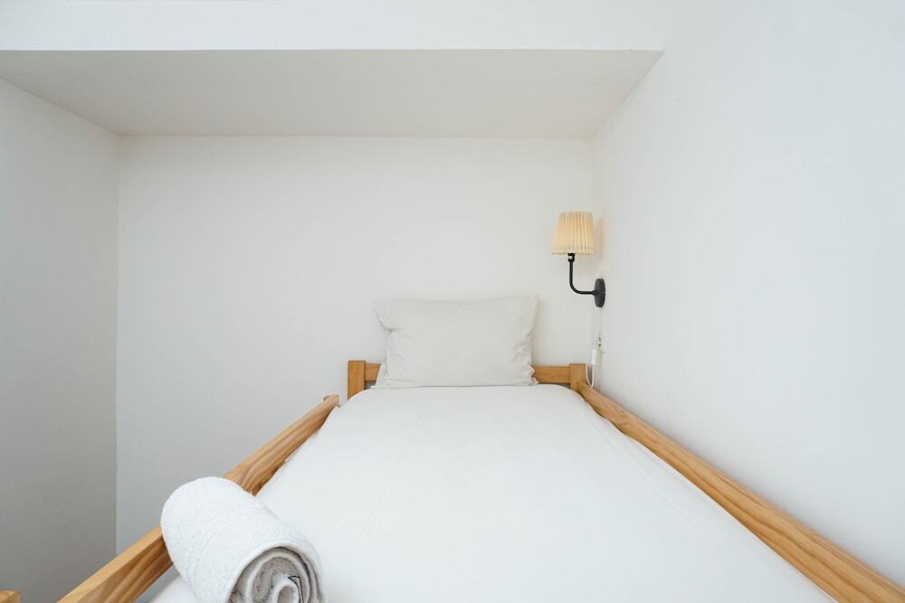 Джакарта: Minimalist And Comfy 2Br Signature Park Grande Apartment