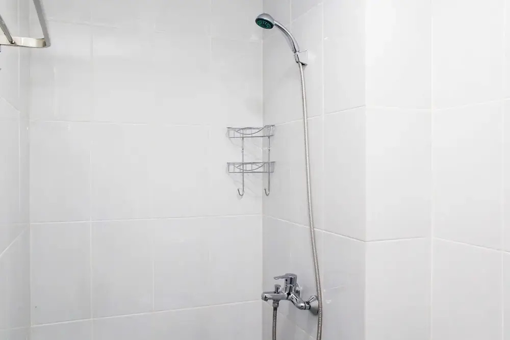 Бекаси: Comfortable Patraland Urbano Studio Apartment Near Train Station