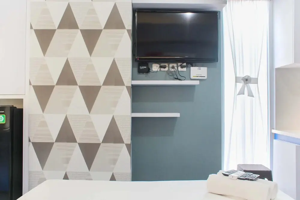 Бекаси: Comfortable And Simply Studio Apartment At Patraland Urbano