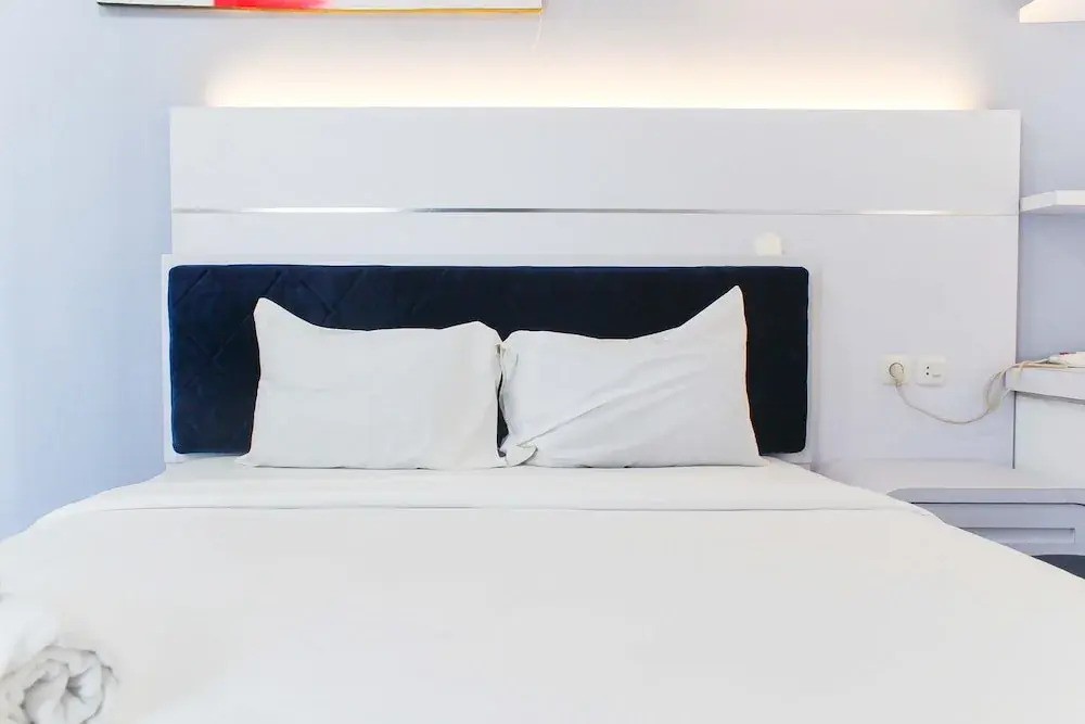 Бекаси: Comfortable And Simply Studio Apartment At Patraland Urbano
