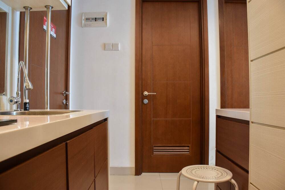 Джакарта: Minimalist And Cozy 2Br Apartment At Springhill Terrace Residence