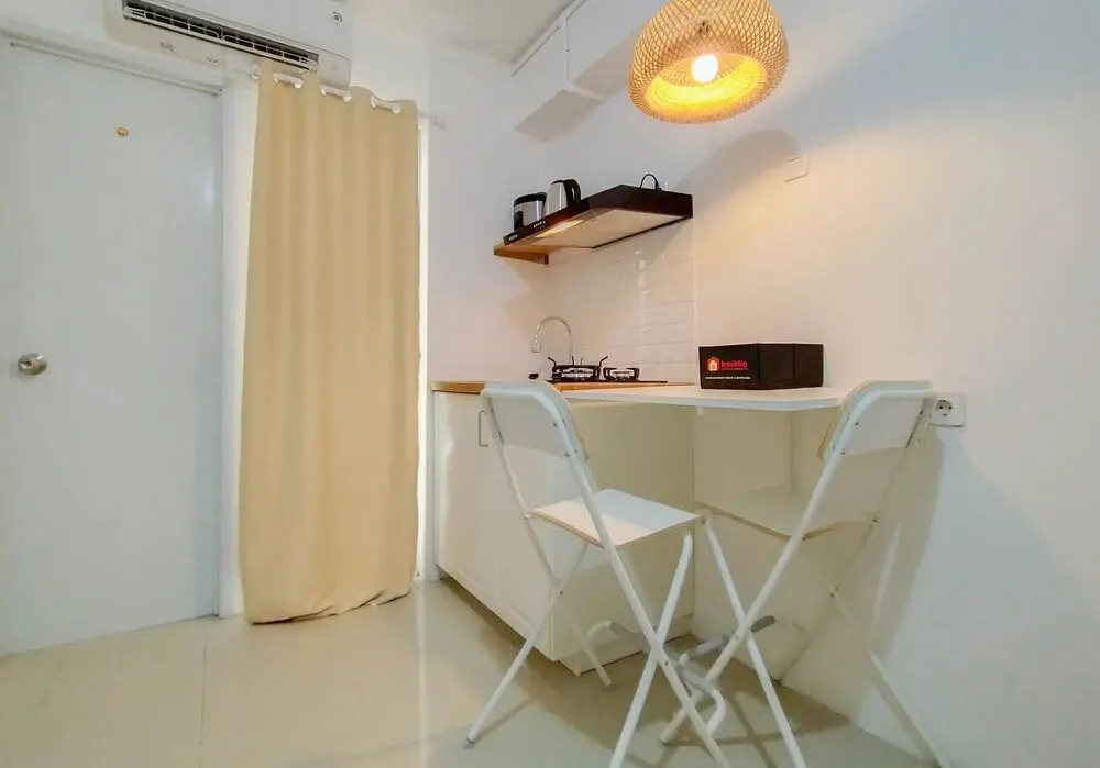 Джакарта: Cozy Living And Simply 2Br At Bassura City Apartment