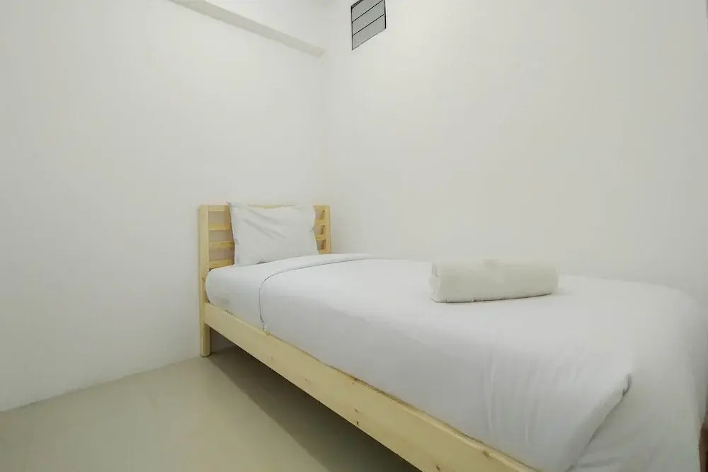 Джакарта: Cozy Living And Simply 2Br At Bassura City Apartment
