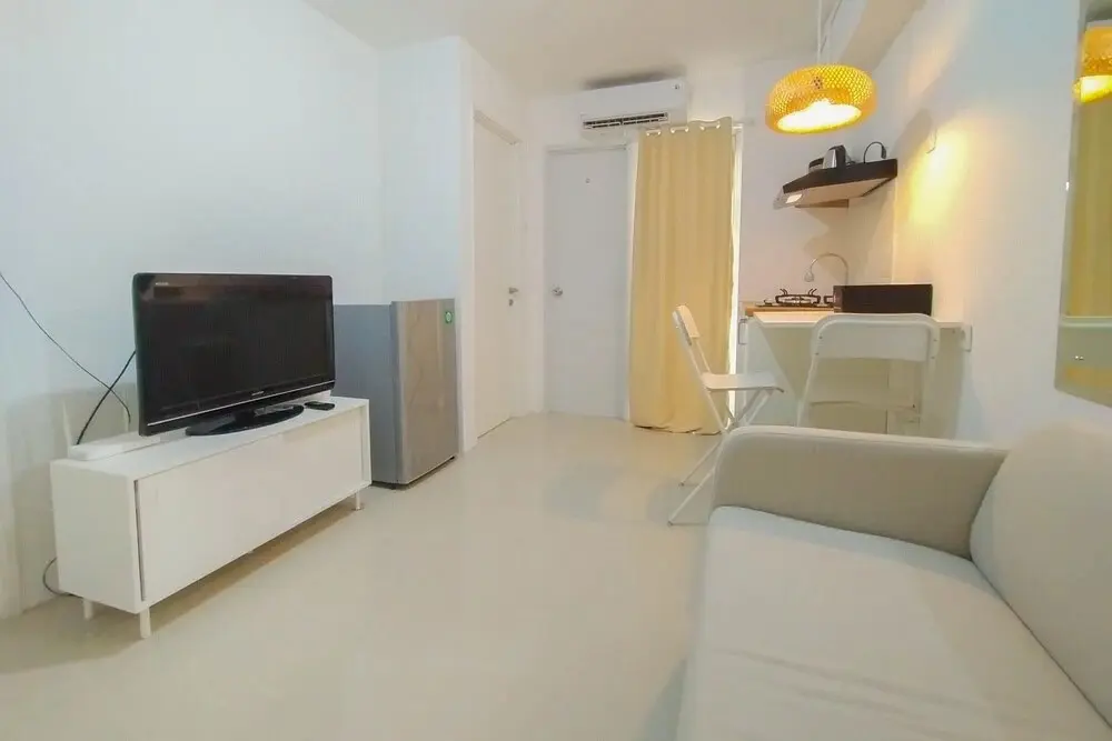 Джакарта: Cozy Living And Simply 2Br At Bassura City Apartment