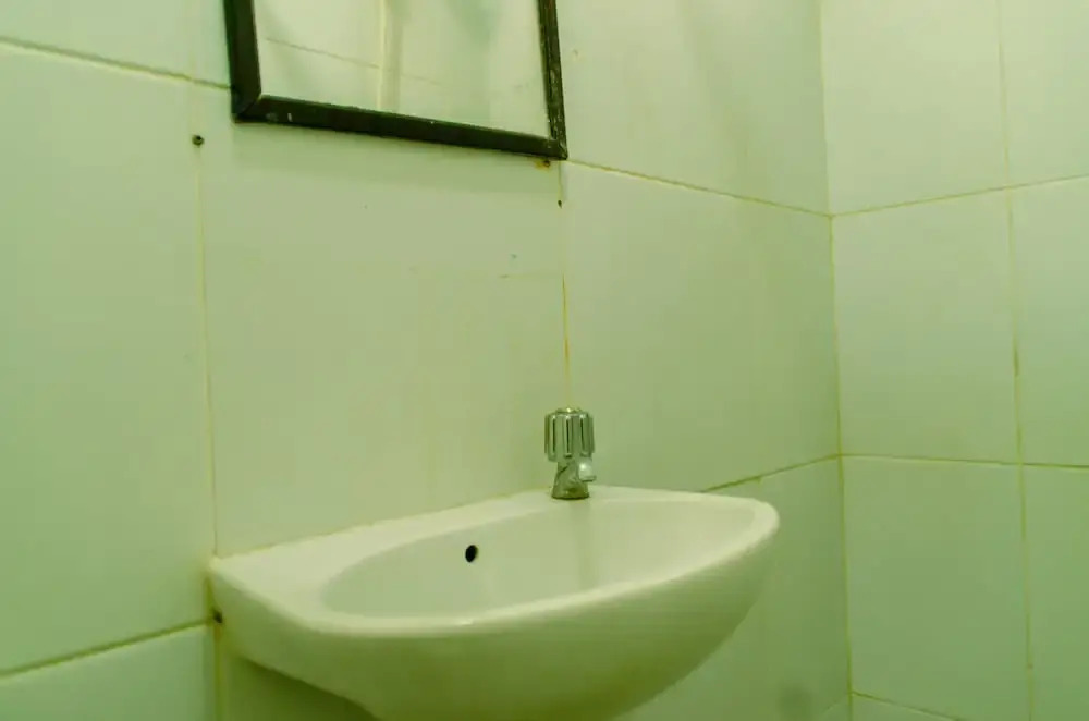 Тангеранг: Comfy Studio Apartment At Aeropolis Residence Near Soetta