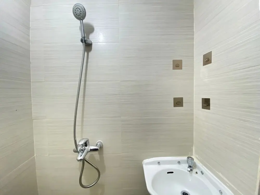 Бандунг: Cozy And Spacious Studio Room At Gateway Pasteur Apartment
