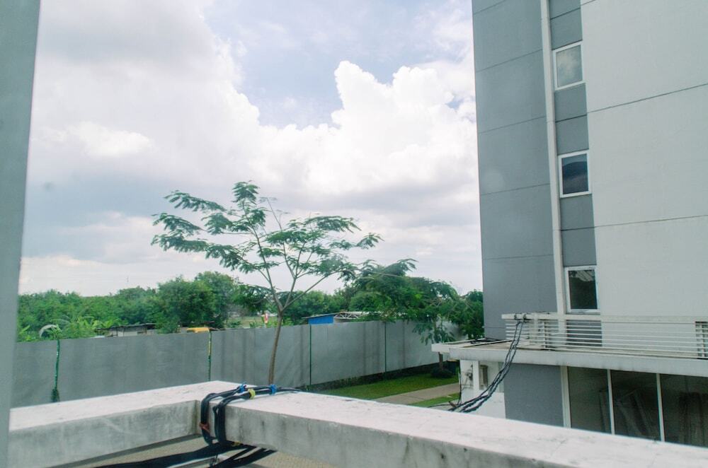 Тангеранг: Nice Studio Apartment At Aeropolis Residence Near Cgk Airport