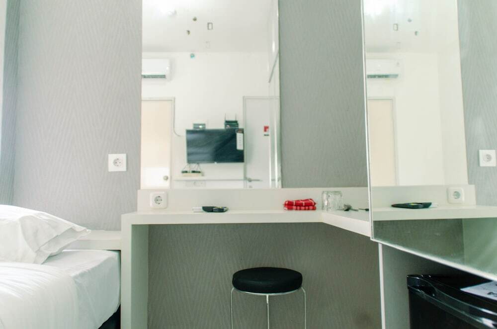 Тангеранг: Nice Studio Apartment At Aeropolis Residence Near Cgk Airport