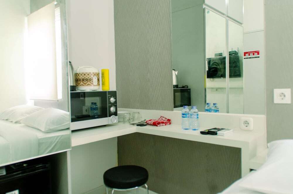 Тангеранг: Cozy Studio Apartment At Aeropolis Residence Near Cgk Airport