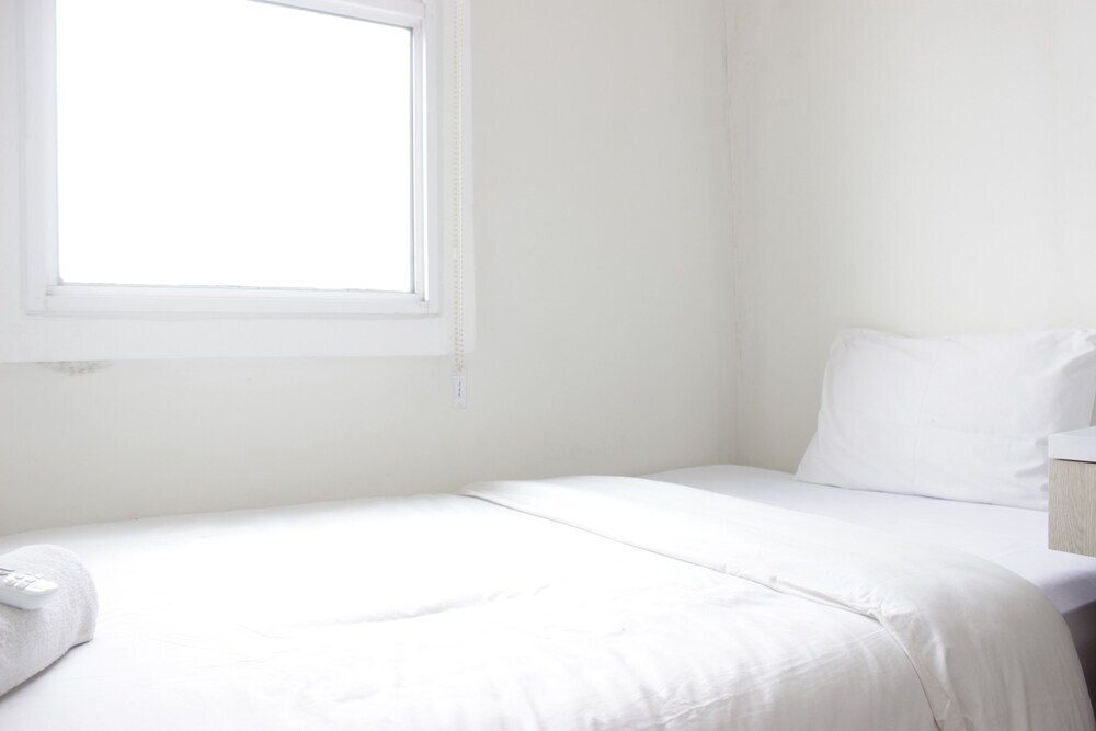 Бандунг: Higher Floor 2Br Apartment With Exotic View At Parahyangan Residence