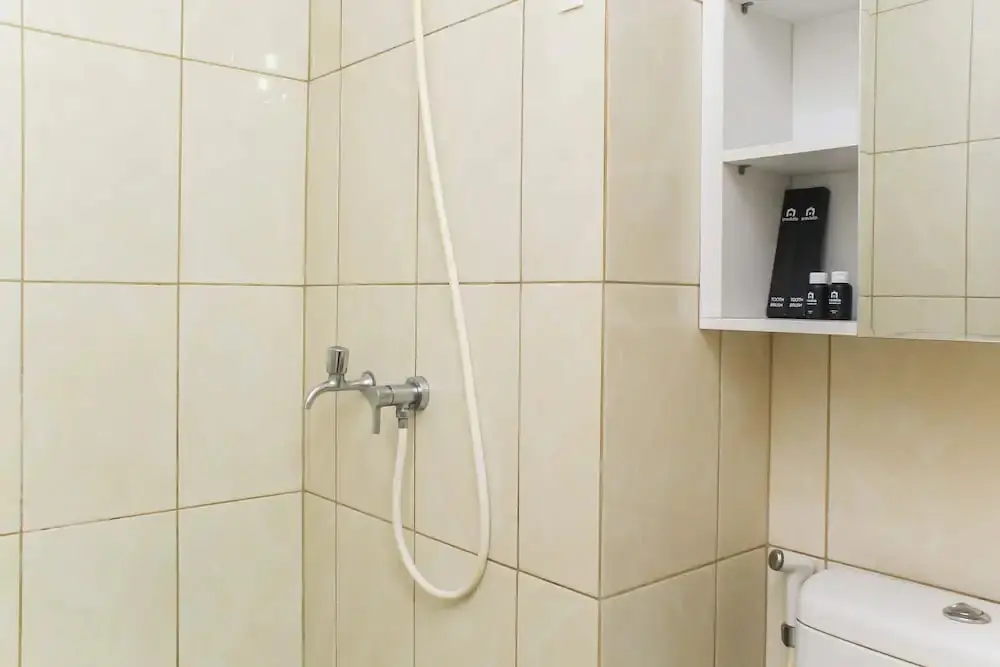 Бекаси: Cozy Studio At Springlake Summarecon Bekasi Apartment