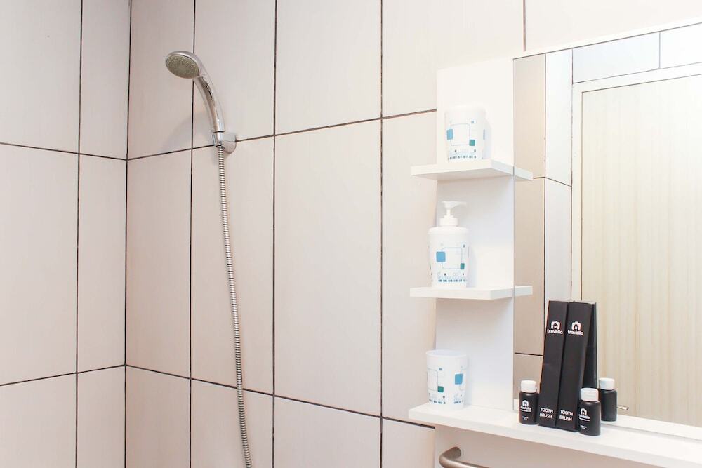 Бекаси: Nice And Enjoy Studio At Grand Kamala Lagoon Apartment
