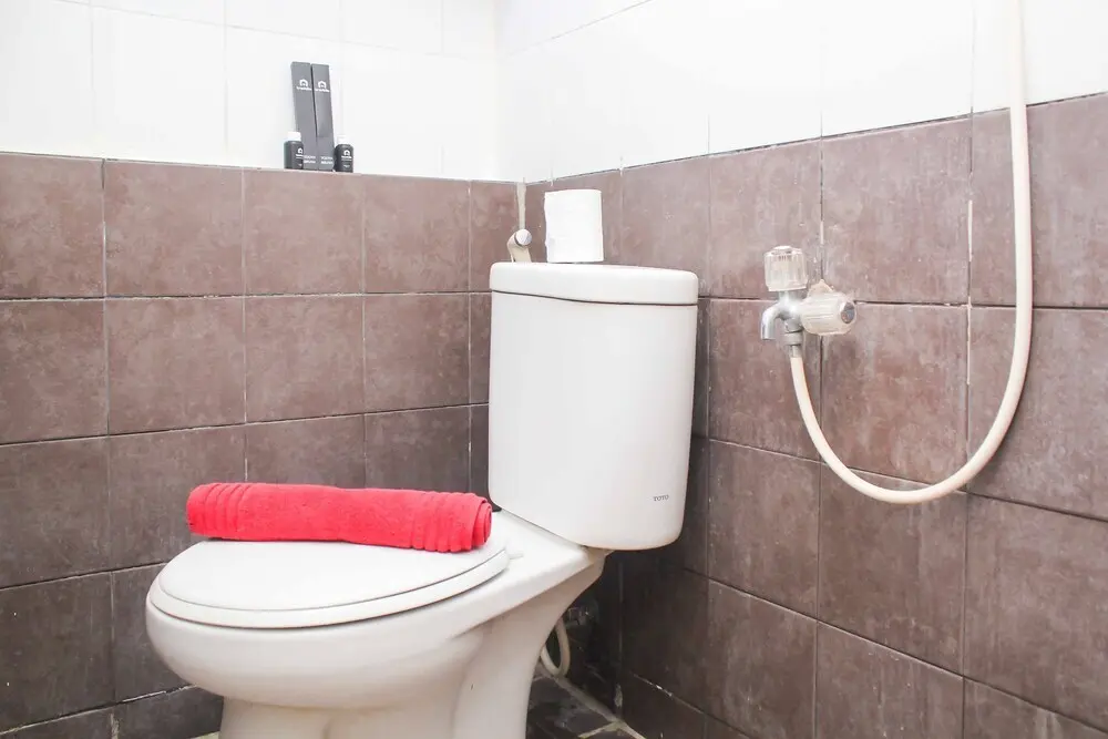 Джакарта: Scenic 2Br Green Pramuka City Apartment Near Mall