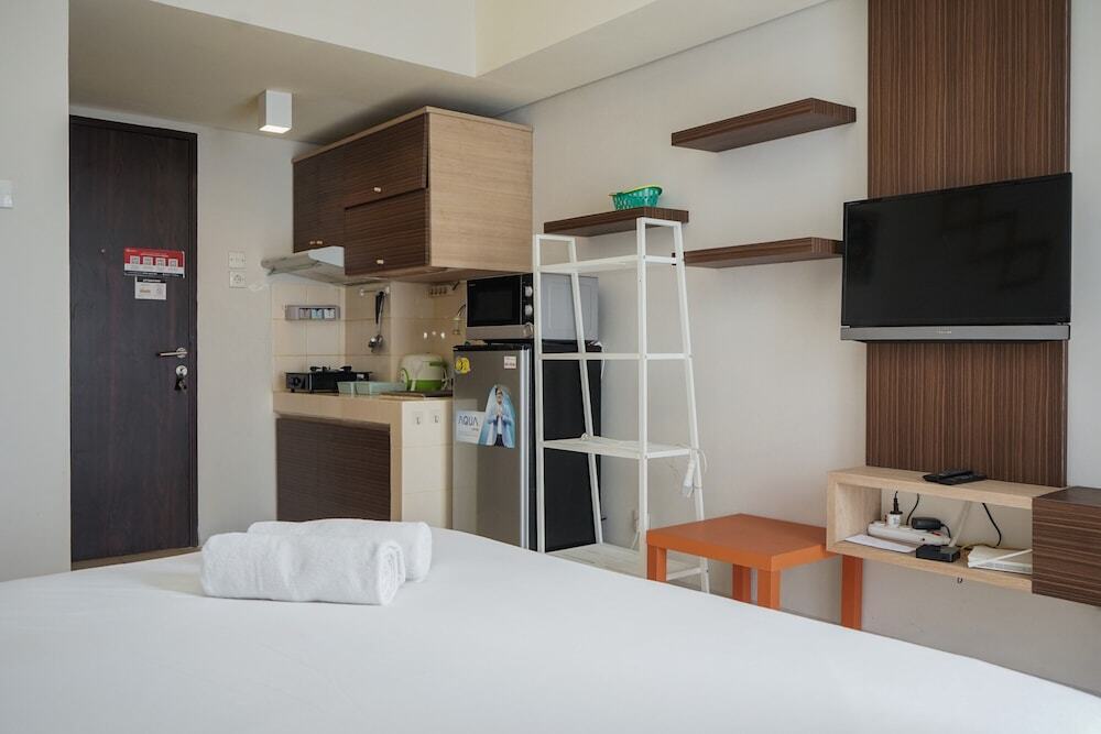 Южный Тангеранг: Comfortable And Simply Studio At Serpong Greenview Apartment