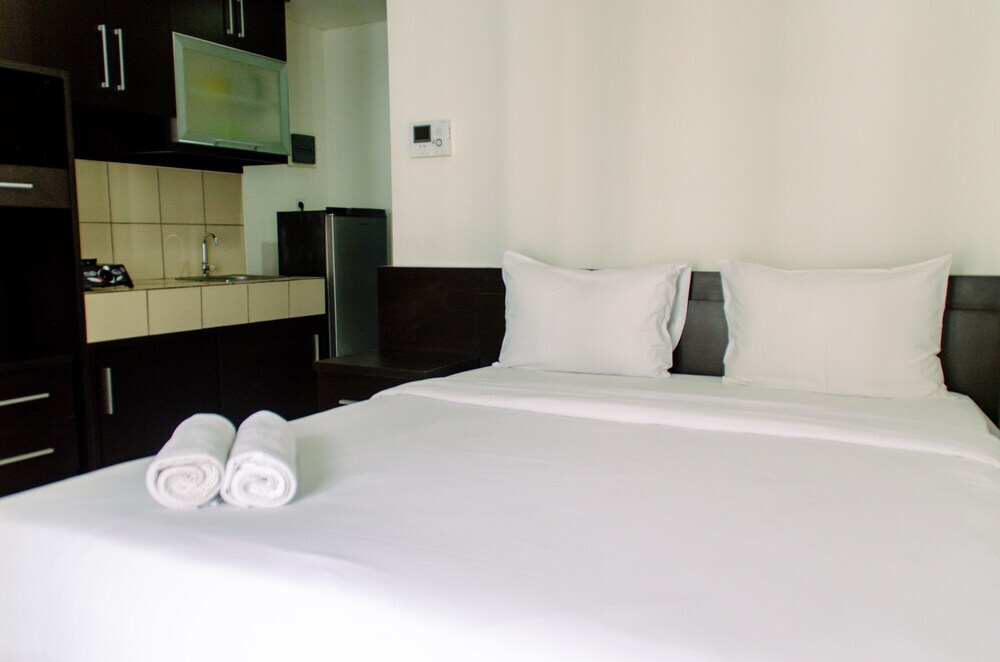 Legok: Elegant And Homey Studio At Paramount Skyline Apartment