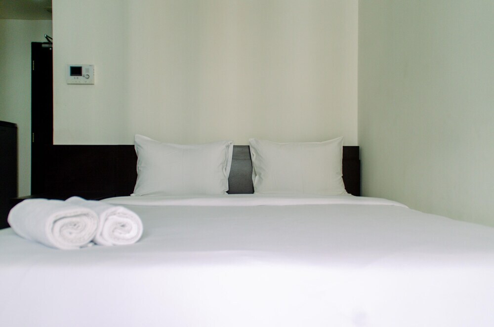 Legok: Elegant And Homey Studio At Paramount Skyline Apartment