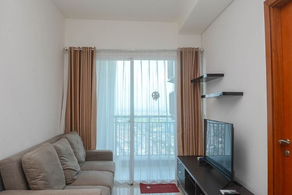 Джакарта: Chic And Cozy 1Br Apartment At Green Bay Condominium