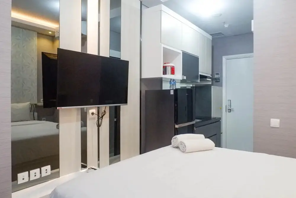 Сурабая: Stylish Studio Apartment Connected to Ciputra World Mall at The Vertu