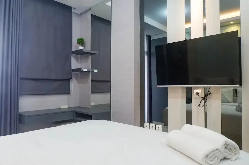 Сурабая: Stylish Studio Apartment Connected to Ciputra World Mall at The Vertu