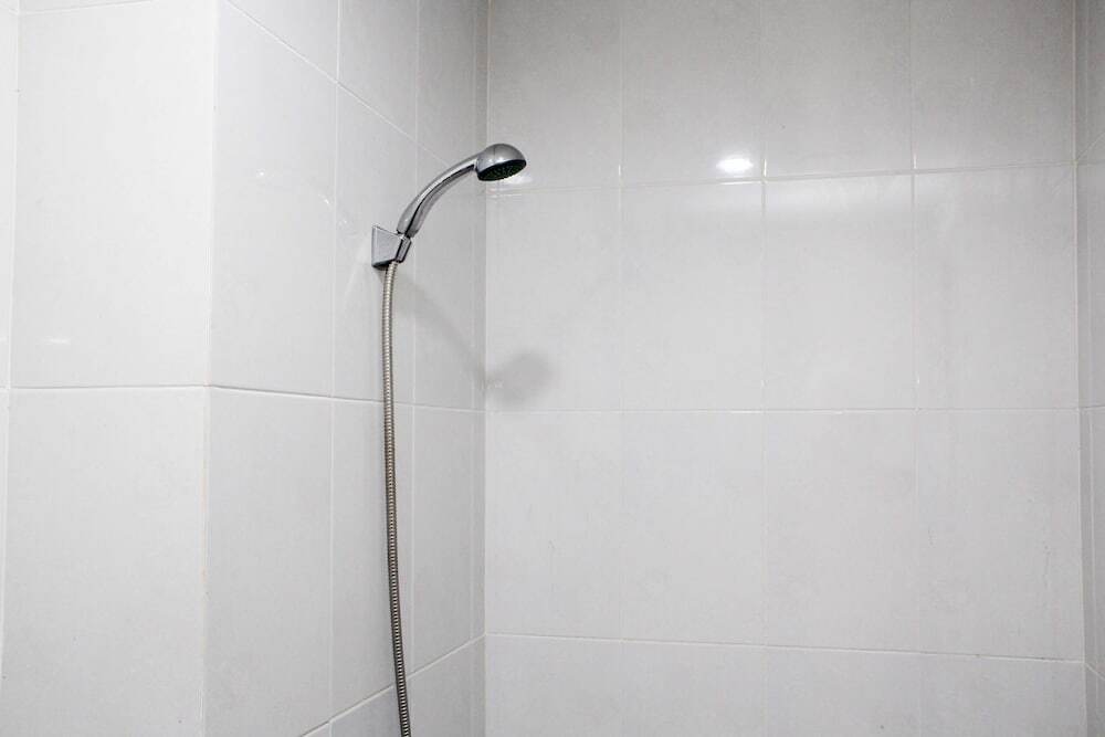 Бекаси: New and Cozy Studio at Patraland Urbano Apartment