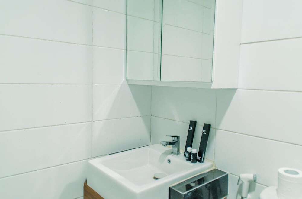 Южный Тангеранг: Warm And Simply Studio At Tuscany Residences