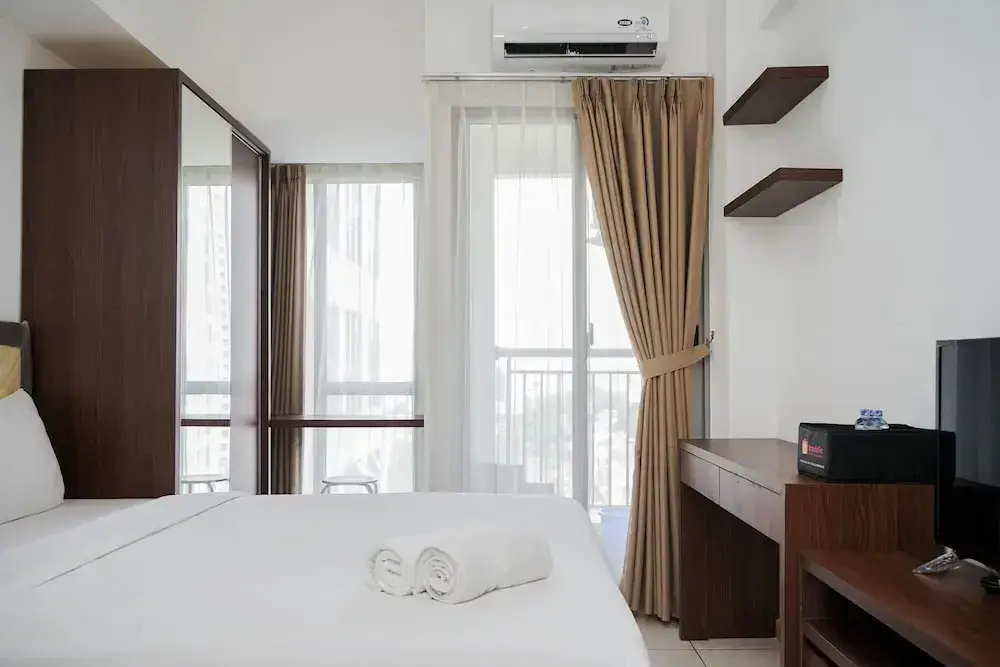 Legok: Comfort And Warm Studio Room Apartment At M-Town Residence