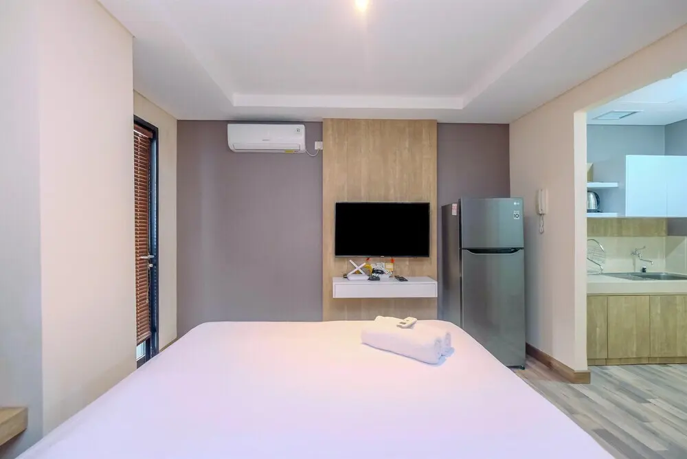 Джакарта: Elegant And Comfort Studio Kebayoran Icon Apartment