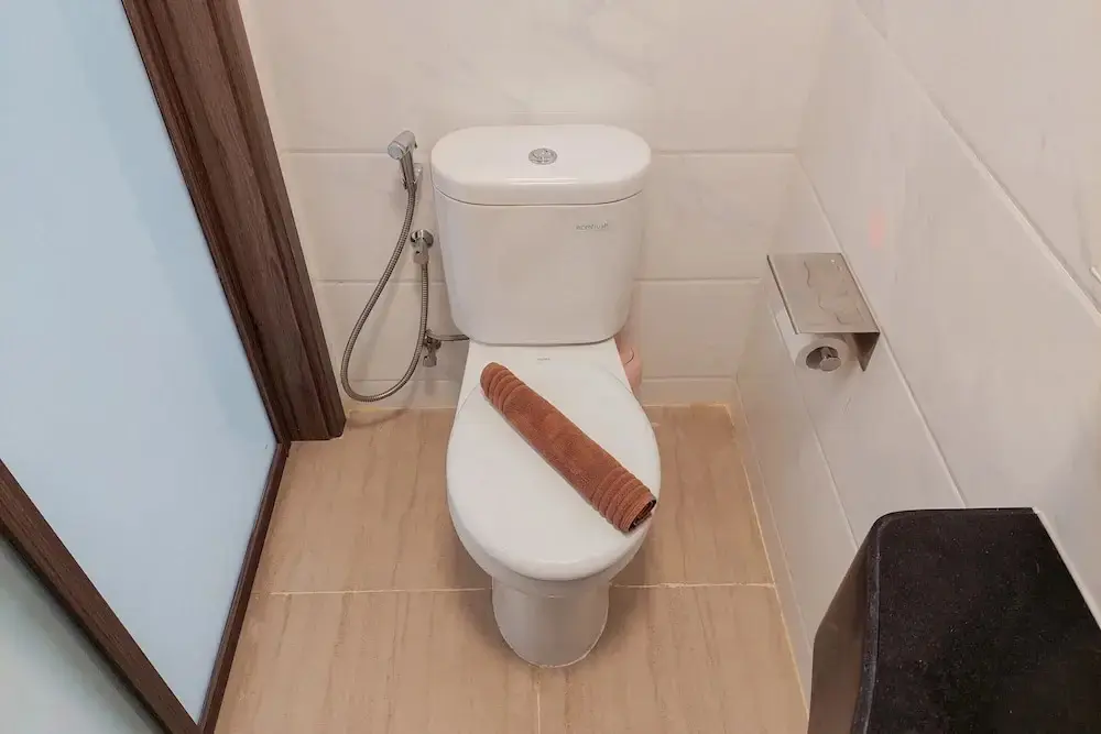 Legok: Elegant And Comfy Studio At Sky House Bsd Apartment